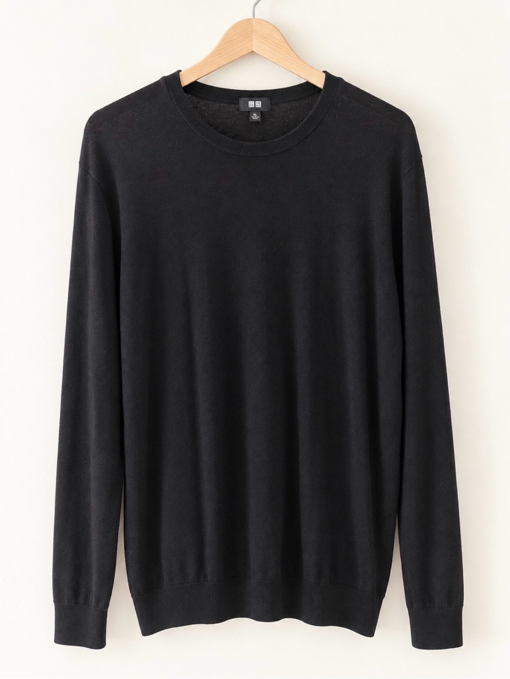 Uniqlo Men's Wool Black Crewneck Sweater - Lightweight Knit